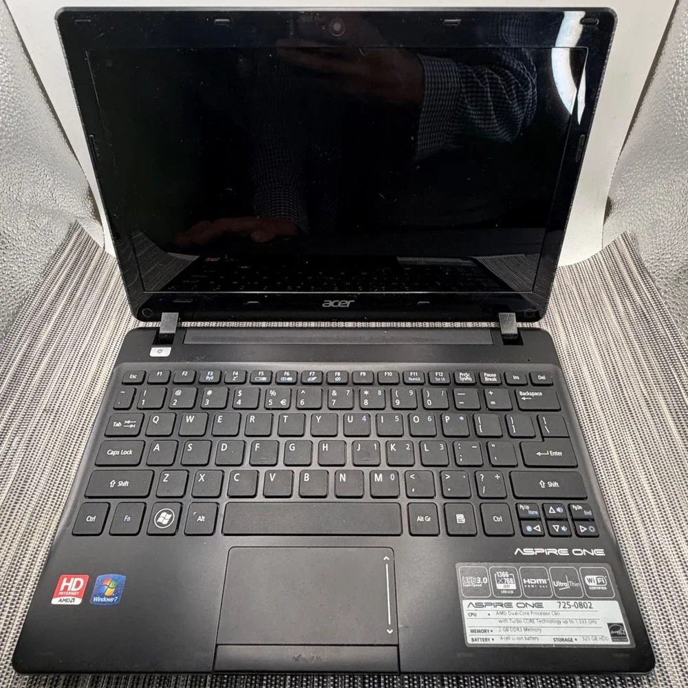 Acer Aspire One 725-0802 11.6